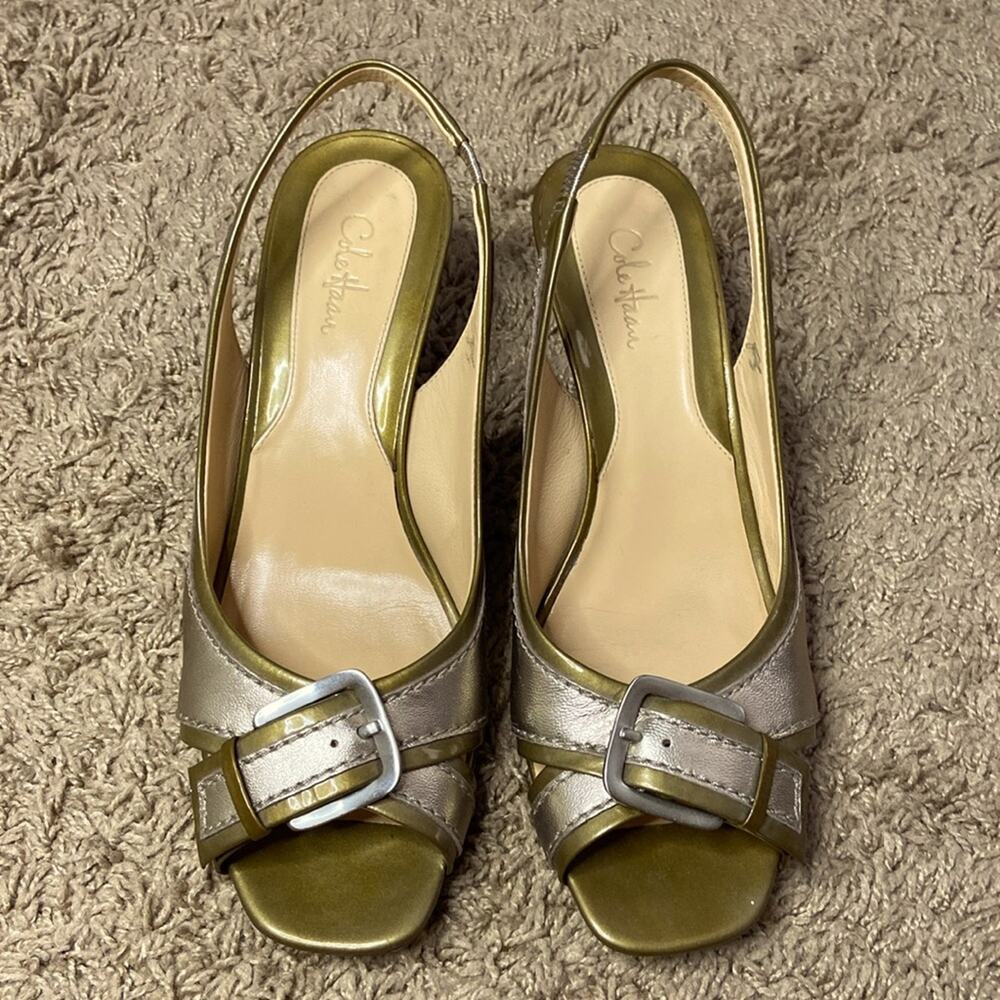 Cole Haan Women Gold/Olive Open Toe Buckle Sandals Size 8